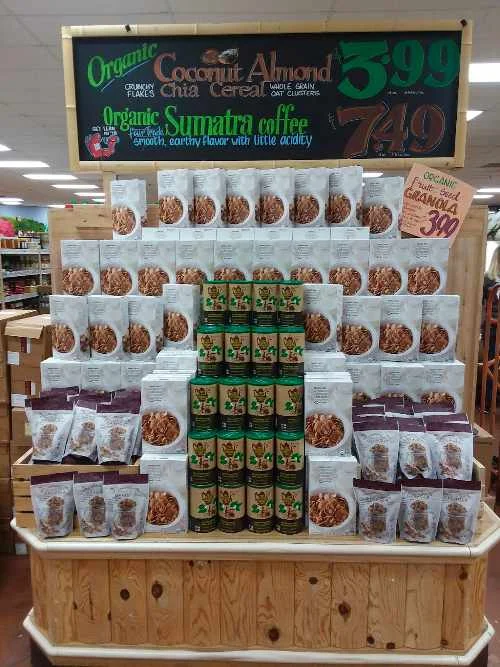 Showing a grocer cross merchandised several different breakfast items.