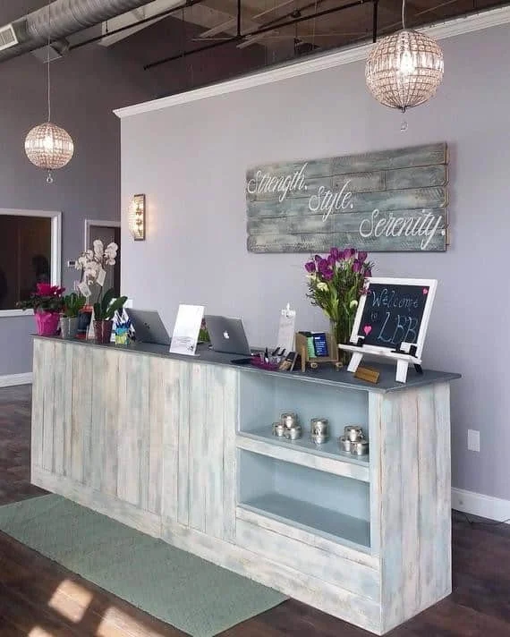 Showing a single counter cash wrap.